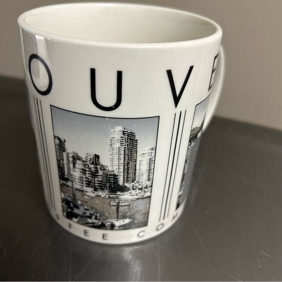 Starbucks Vancouver Barista Series - City Scenes Series - Vintage 2003 - Picture 3 of 7